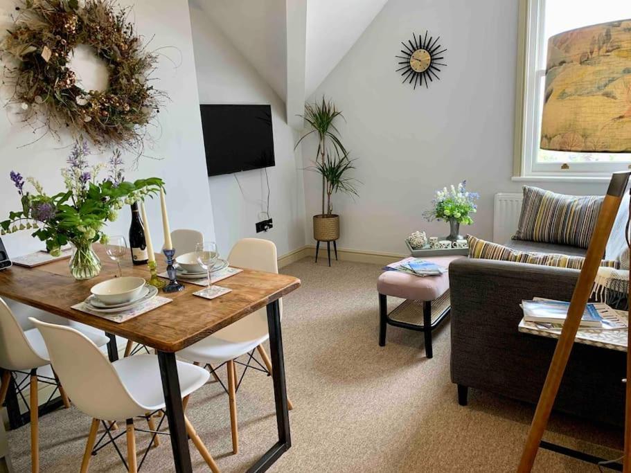 The Nest, Central Ludlow One Bed Apartment ภายนอก รูปภาพ